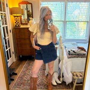 Miou Muse FLUTTER SLEEVE BLOUSE